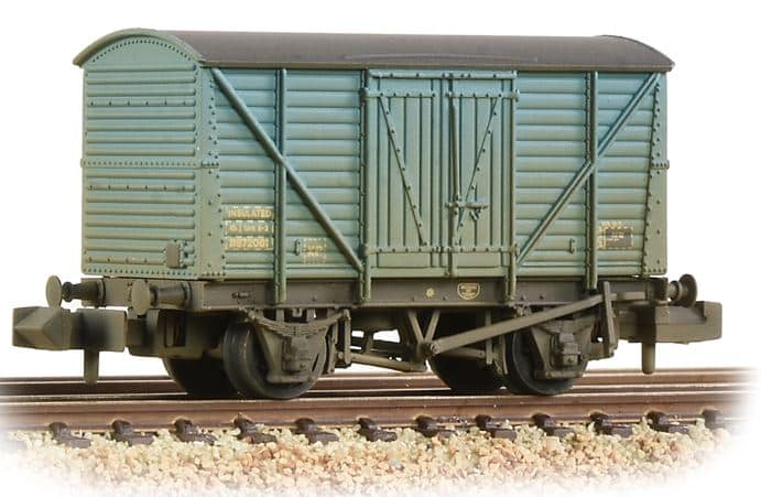 Graham Farish 373-727B 10T Insulated Van N